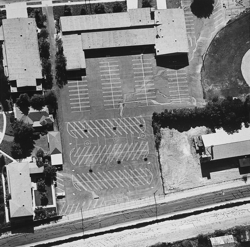 Ed Ruscha – Apartments, Parking Lots, Palm Trees and others: Films, Photographs and Drawings from 1961 to 1975 – Berlin