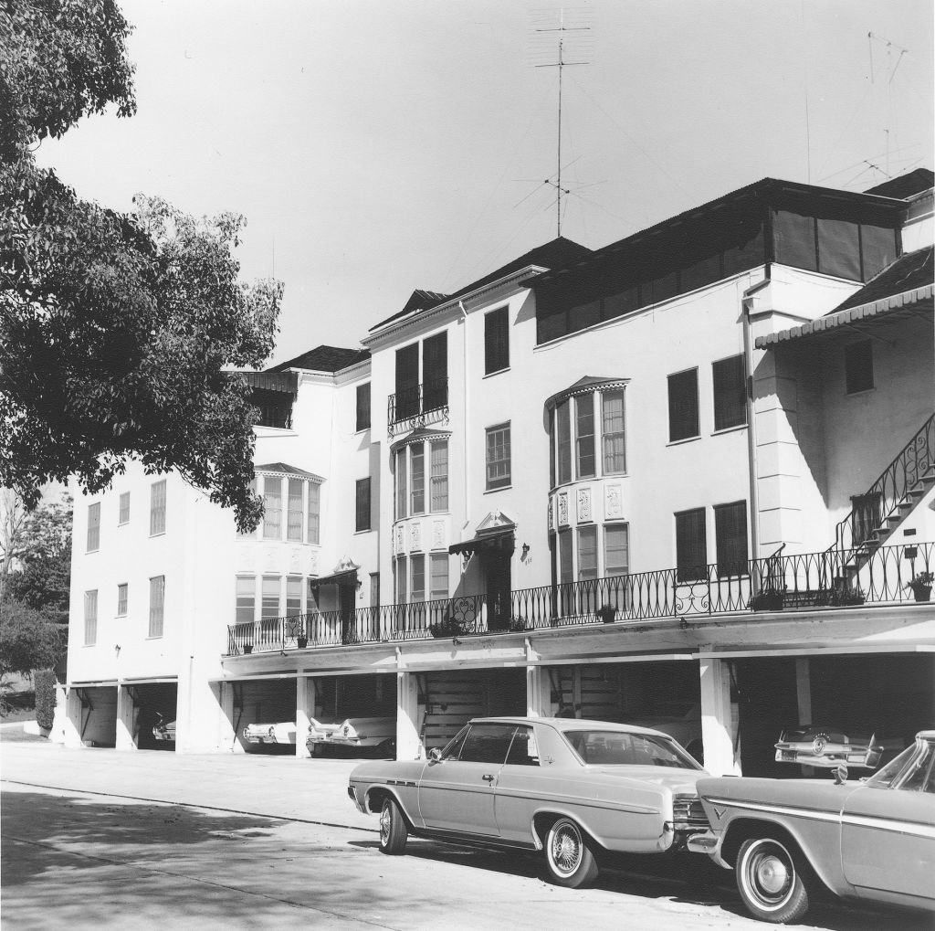 Ed Ruscha – Apartments, Parking Lots, Palm Trees and others: Films, Photographs and Drawings from 1961 to 1975 – Berlin