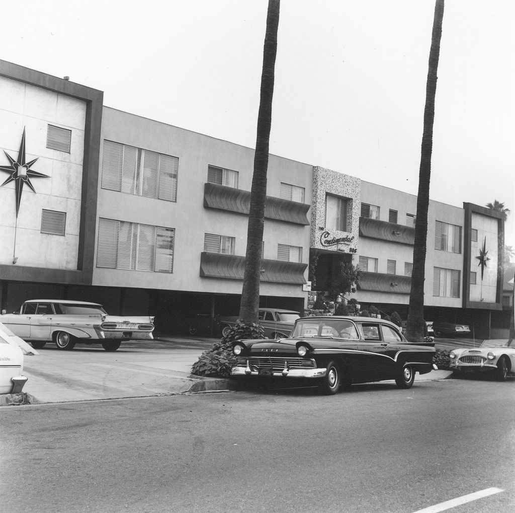 Ed Ruscha – Apartments, Parking Lots, Palm Trees and others: Films, Photographs and Drawings from 1961 to 1975 – Berlin