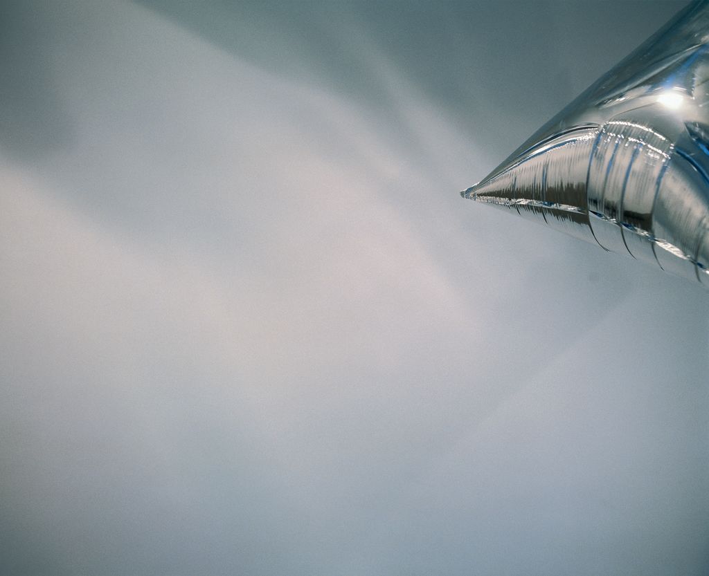 Louise Lawler – ‘Hand On Her Back’ and Other Pictures – Cologne