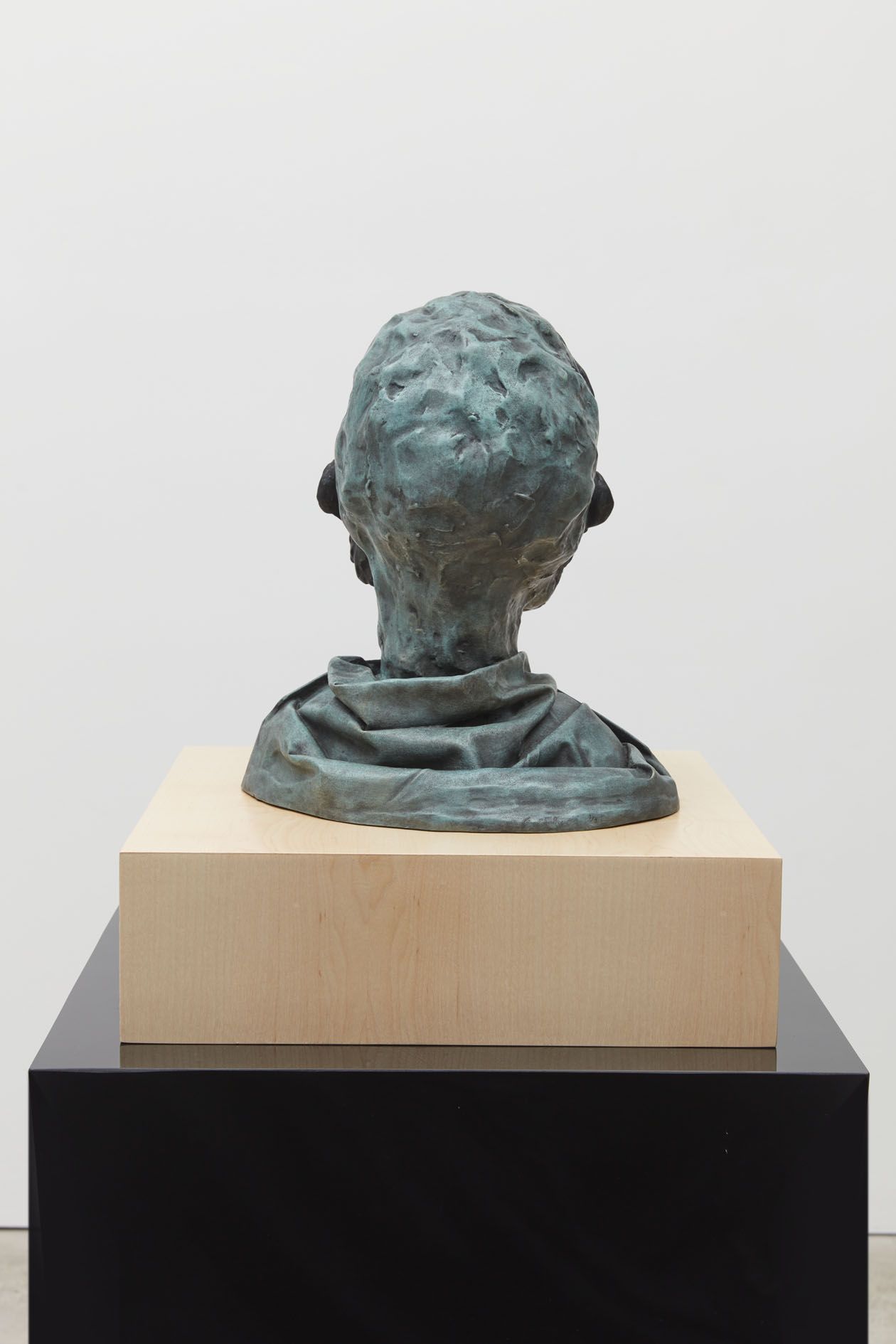 <p><b>Kara Walker<br />
</b><i>Magician &ndash; After the Original</i>, 2024<br />
Patinated bronze on custom pedestal<br />
Bronze: 37.5 &times; 31.8 &times; 26.7 cm | 14 3/4 &times; 12 1/2 &times; 10 1/2 inches<br />
Overall: 141.6 &times; 53.3 &times; 53.3 cm | 55 3/4 &times; 21 &times; 21 inches<br />
Edition of 3</p>
