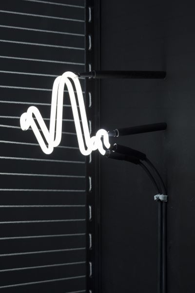 Rosemarie Trockel / Thea Djordjadze – Un soir, j’ai assis la beauté sur mes genoux. And I found her bitter. And I hurt her. – Berlin