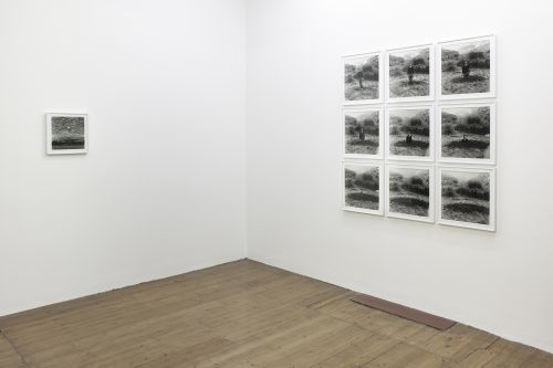 Keith Arnatt – Absence of the Artist – London