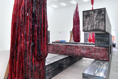 Sterling Ruby – I AM NOT FREE BECAUSE I CAN BE EXPLODED ANYTIME – Berlin