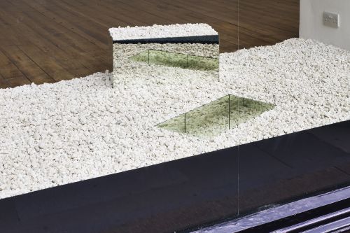 Keith Arnatt – Absence of the Artist – London