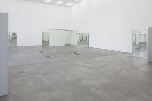 Robert Morris – Refractions – Berlin