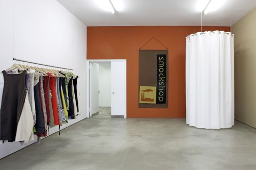 Andrea Zittel – Smockshop Berlin – Berlin