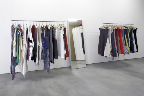 Andrea Zittel – Smockshop Berlin – Berlin