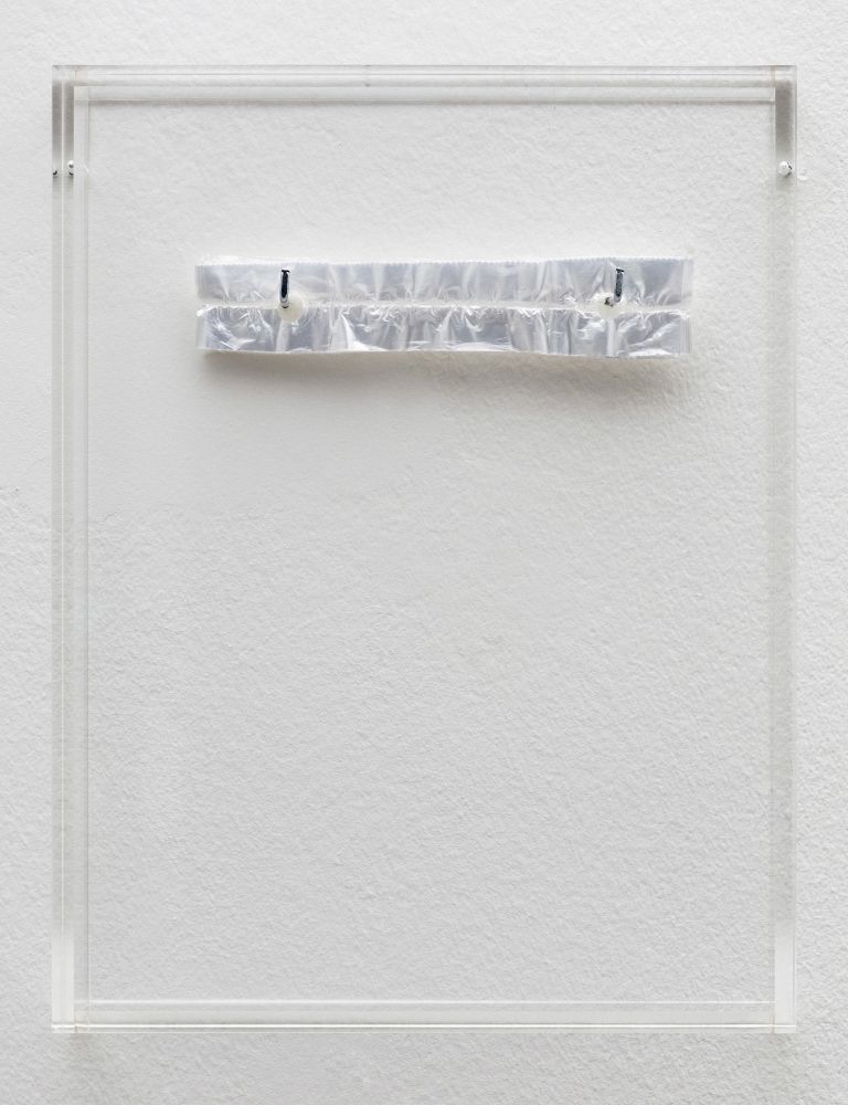 Ceal Floyer
Untitled (Remainder), 2020
Polythene, metal hooks, acrylic cover
33 × 25 × 4.5 cm (framed)
13 × 9 7/8 × 1 3/4 inches (framed)
Edition of 3 + 2 AP