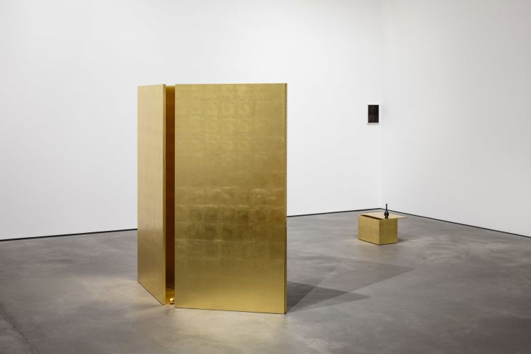 Haris Epaminonda
Untitled #01 a/j, 2020
Brass gilding on wooden panels and two spheres with gilding on wood 
Overall Dimensions: 192 × 181 × 48,3 cm 
Two spheres: 5 × 5 × 5 cm and 12 × 12 × 12 cm
Overall Dimensions: 75 5/8 × 71 1/4 × 19 inches
Two spheres: 2 × 2 × 2 inches and 4 3/4 × 4 3/4 × 4 3/4 inches
Edition unique