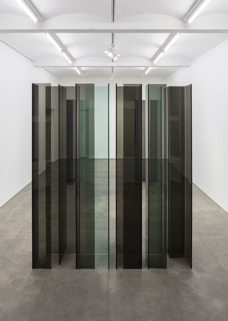 Robert Irwin
Multiple Configurations #1, 2018
Acrylic
302.3 &times; 256.5 &times; 81.3 cm
119 &times; 101 &times; 32 inches