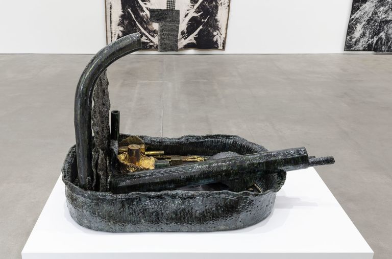 Sterling Ruby
Basin Theology/GREASY OIL SPILL, 2022
Ceramic
130.8 &times; 104.1 &times; 203.2 cm
51 1/2 &times; 41 &times; 80 inches