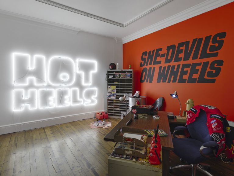 Sylvie Fleury
She-Devils on Wheels Headquarters, 2000
Mixed media
Dimensions variable