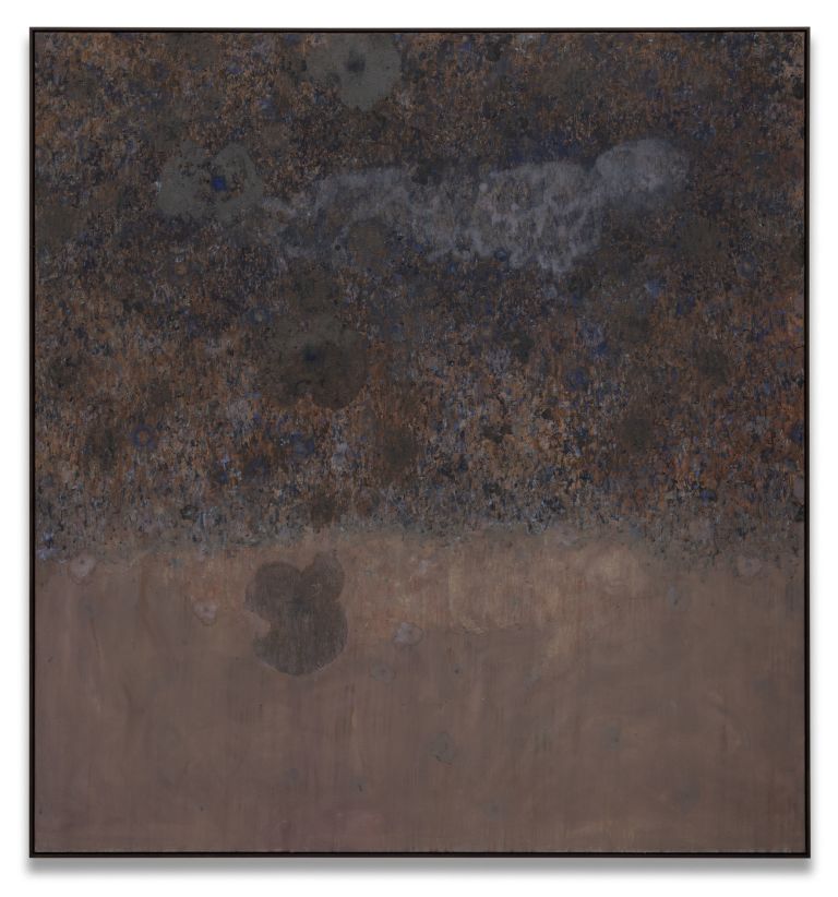 Oliver Bak
Fall and Elevate, 2024
Oil and wax on linen
198 &times; 187 cm | 78 &times; 73 5/8 inches
200.5 &times; 189.5 cm | 79 &times; 74 5/8 inches (framed)