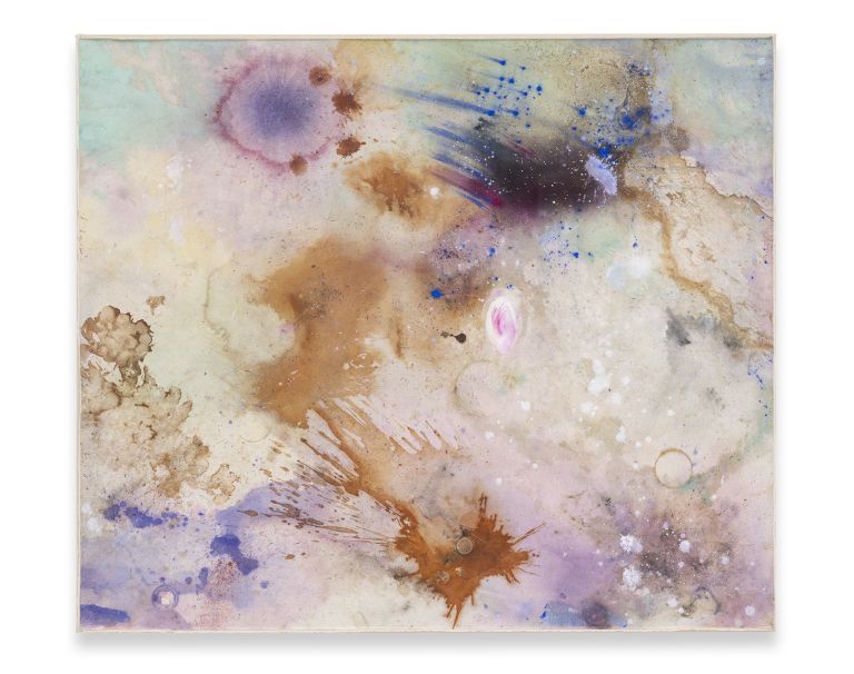 Lucy Dodd
Between Scylla and Cherybdos, 2024
Flower essences of gorse, dandelion, lily of the valley, bluebell and forget-me-not, copper ink, iron oxide, blue and green spirulina, black and green tea, butterfly pea powder, stickyweed, seaweed, avocado, onion skins, hematite, smalt, cochineal, and acrylic pigments
209 &times; 179 cm | 82 1/4 &times; 70 1/2 inches