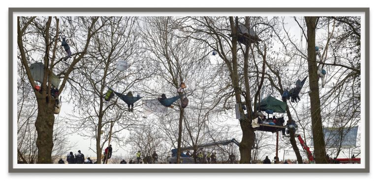 Andreas Gursky
L&uuml;tzerath, 2023
Inkjet-print, Diasec
187.2 &times; 407.2 &times; 6.2 cm | 73 3/4 &times; 160 1/4 &times; 2 3/8 inches (framed)
Edition of 6 + 2 AP