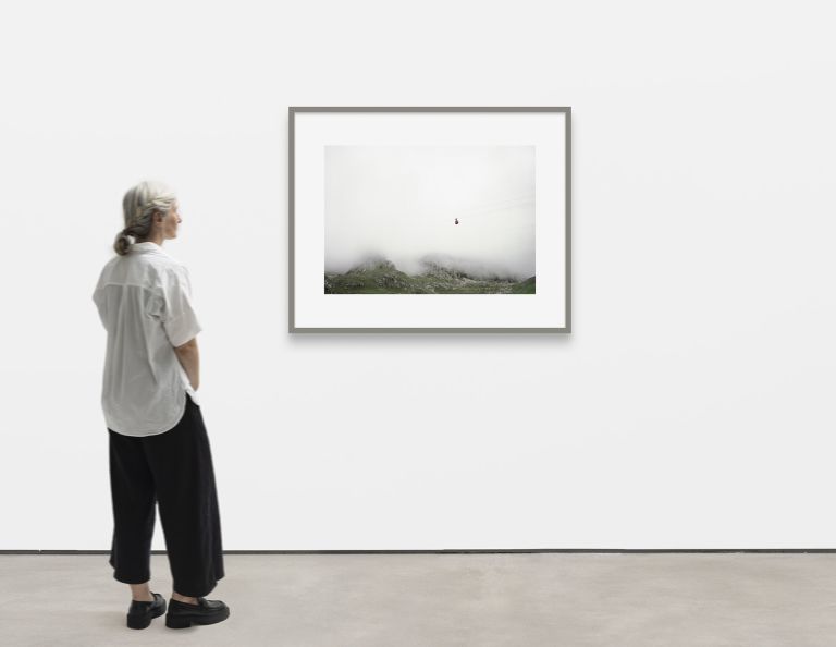 Andreas Gursky
Dolomiten, Seilbahn II (Dolomites, cable car II), 1987