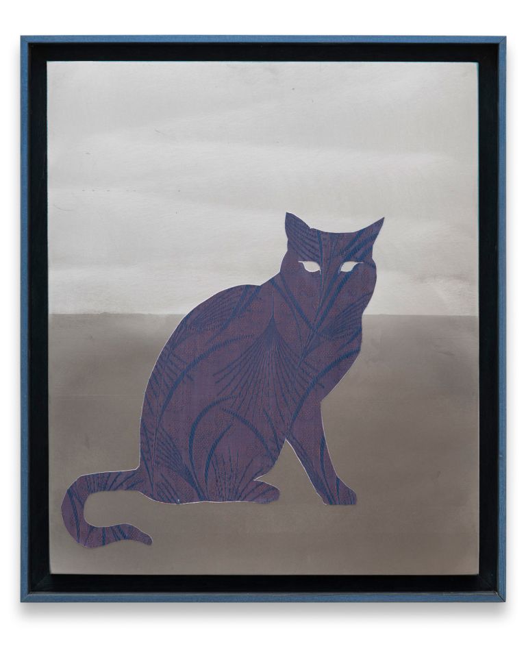 Painting of a seated cat in dark purple-blue with decorative line patterns, white eyes, on grey-beige background.