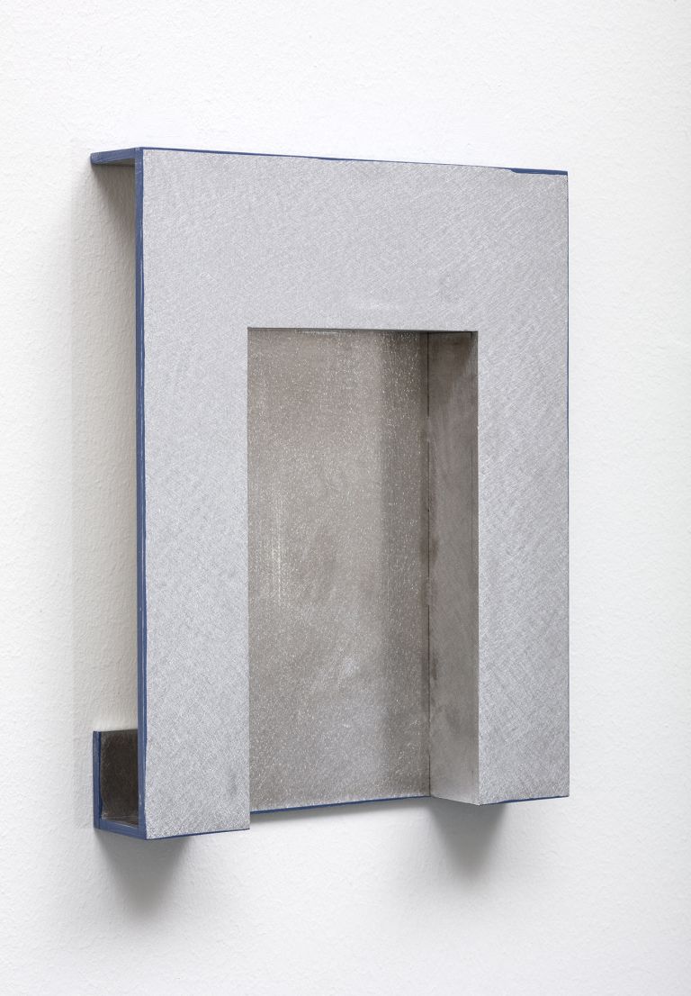 Thea Djordjadze
Untitled, 2019
Aluminium, Paint
24 × 19 × 3.5 cm
9 1/2 × 7 1/2 × 1 3/8 inches