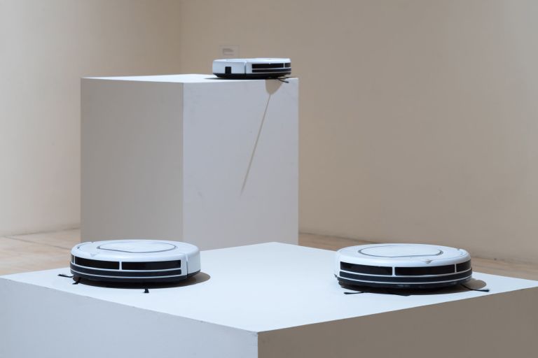 Cao Fei
Rumba 01, 2015
Robot vacuum cleaner, pedestal
110 &times; 60 &times; 60 cm
43 1/4 &times; 23 5/8 &times; 23 5/8 inches