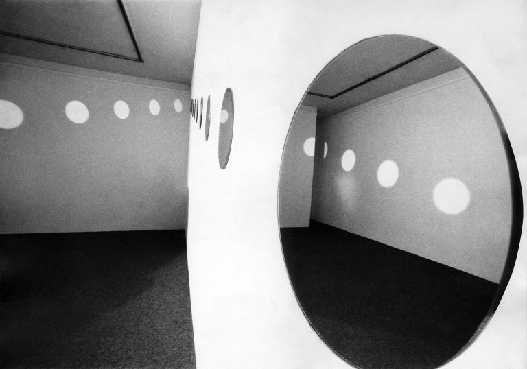 Nancy Holt
Mirrors of Light II, 1974
Walter Kelly Gallery, Chicago