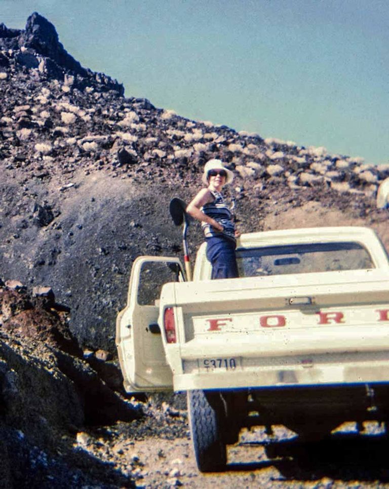 Nancy Holt in the back of a truck in the Utah desert, 1968
&copy; Holt/Smithson Foundation, Licensed by VAGA at ARS, New York
Photo: Michael Heizer