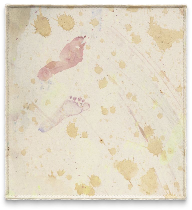 Lucy Dodd
Smile From a Star, 2021
SCOBY juice, cochineal and acrylic on canvas
53.3 &times; 49.5 cm
21 &times; 19 1/2 inches