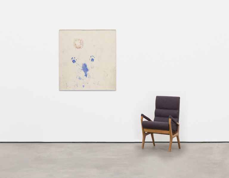 Lucy Dodd
Love Is a Many Splendored Thing, 2021 (scale image)