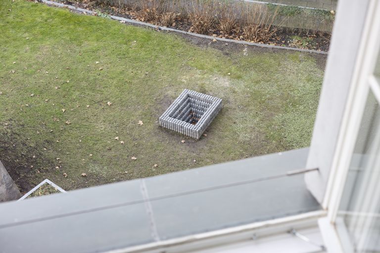 Kaari Upson, MMDP, installation view, Spr&uuml;th Magers, Berlin, 2016&ndash;17