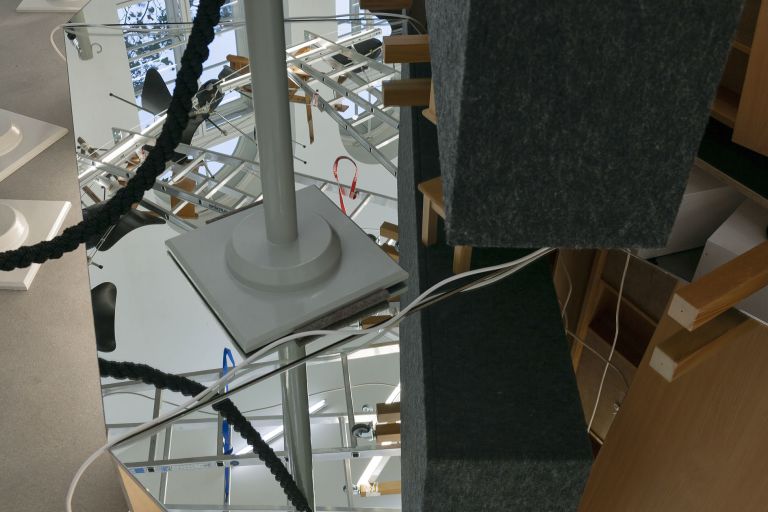 Reinhard Mucha
Kasse beim Fahrer 0.2, [2022] 1987 (detail)
Buy Ticket from Driver 0.2