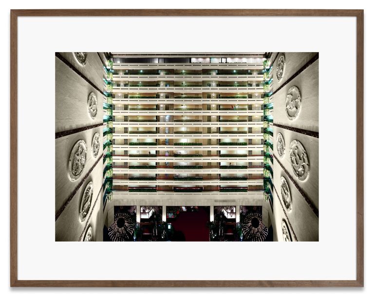 Andreas Gursky
Taipei, 1999
C-Print, Diasec
117.3 &times; 149.5 &times; 4.5 cm (framed)
46 1/5 &times; 58 4/5 &times; 1 3/4 inches (framed)