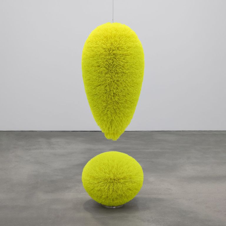 Richard Artschwager
Exclamation Point (Chartreuse), 2008
Plastic bristles on a mahogany core painted with latex
165 &times; 66 &times; 66 cm | 65 &times; 22 &times; 22 inches