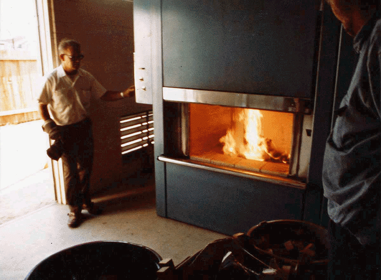 John Baldessari
Cremation Project, 1970
Bronze urn (with ashes) in shape of a book, bronze plaque, affidavit on board, and six color photographs
Each photograph: 20 × 24 1/4 × 1 1/4 inches | 50.8 × 61.6 × 3.2 cm
Urn: 9 1/2 × 6 1/8 × 3 inches | 24.1 × 15.6 × 7.9 cm
Plaque: 9 1/2 × 16 1/8 1/4 inches | 24.1 × 41 × .63 cm
Affidavit: 10 1/8 × 8 inches | 25.7 × 20.3 cm
Book: 3 1/8 × 8 × 9 3/4 inches | 7.9 × 20.3 × 24.8 cm