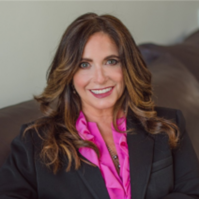 Photo of Deena Bernstein