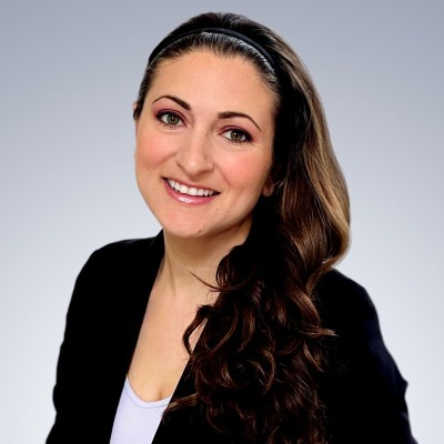 Photo of Lisa Sonneborn