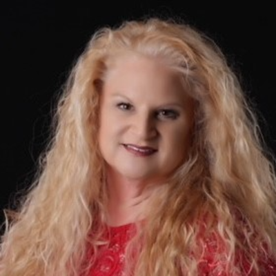 Photo of Rachel Cox