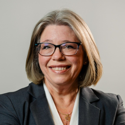 Photo of Shannon Thomas