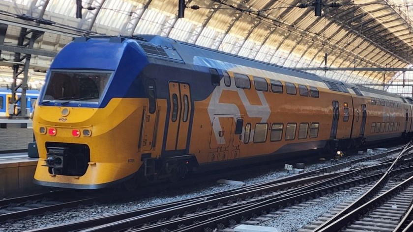 A double deck InterCity train