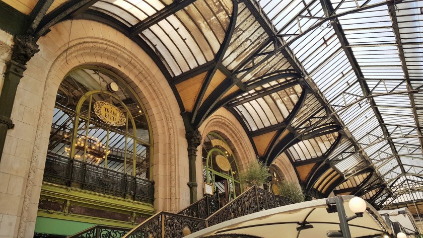 This staircase at the rear of the Hall 1 concourse leads up to 'Le Train Bleu' restaurant