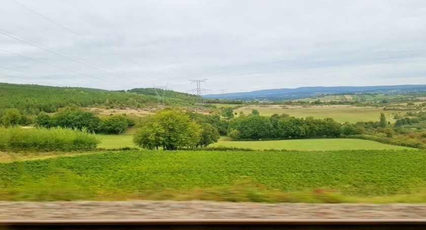 Between Paris and Lyon