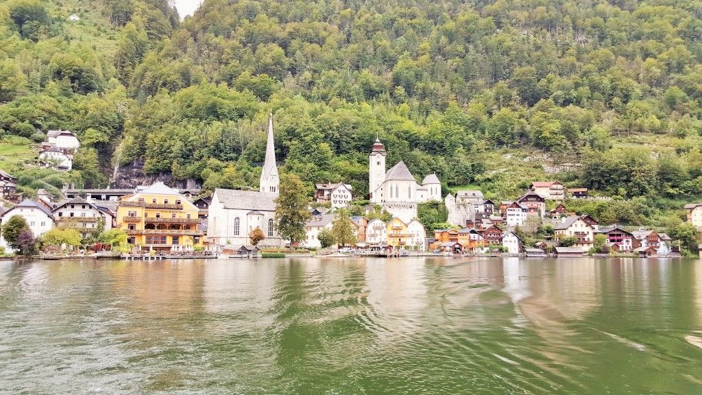 To Hallstat From Salzburg By Train ShowMeTheJourney   20160918 161557 1024x576 0f9fa76df5 