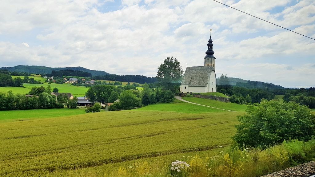 The beautiful views from a Vienna to Venice train