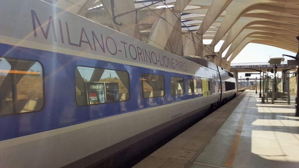 Taking a train from Italy to France
