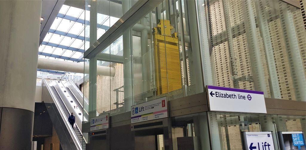 How to travel between Paddington and other London stations