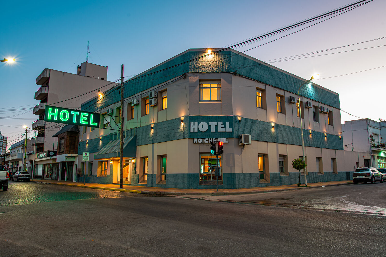 Fachada del Hotel Rochehil.