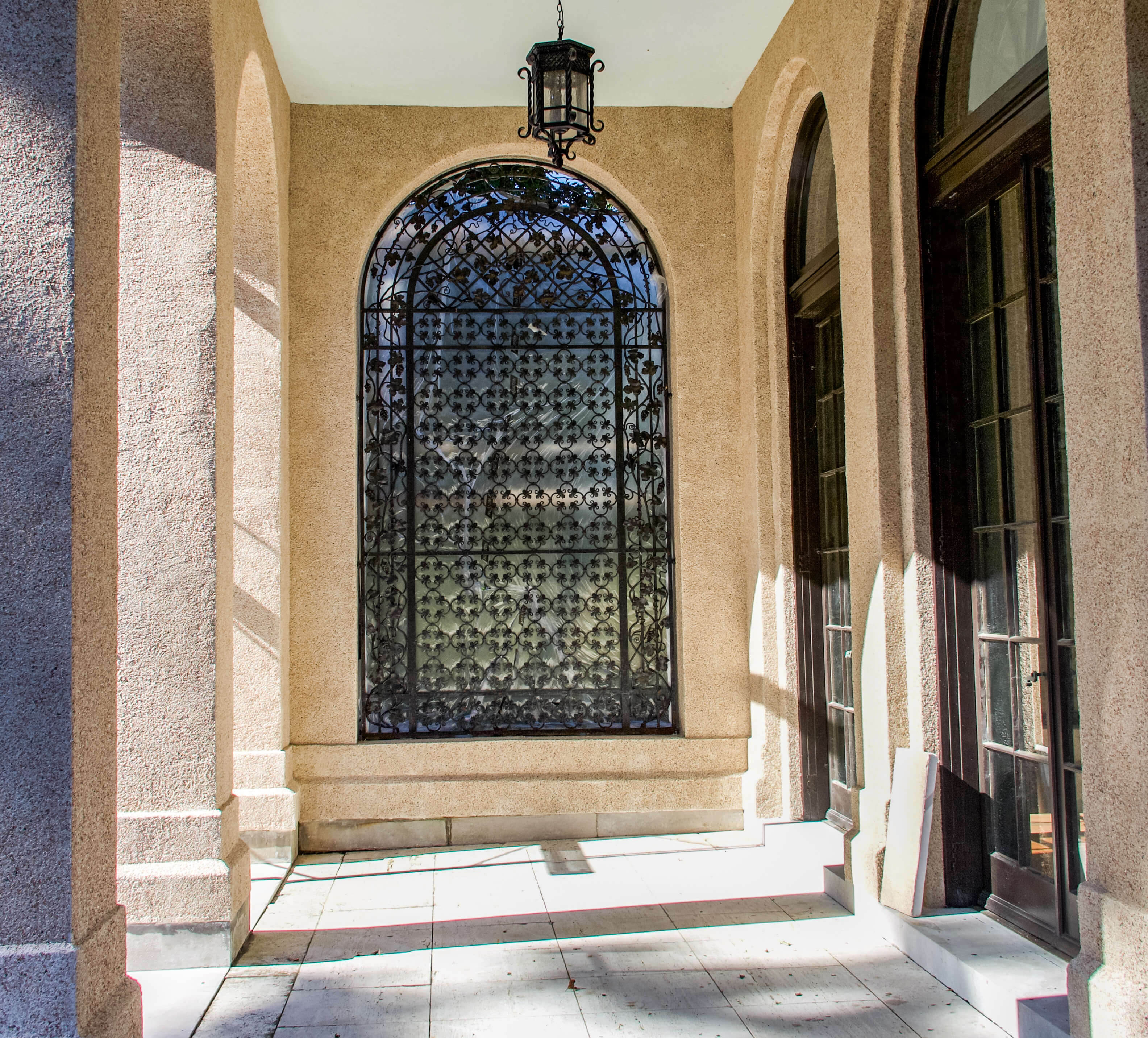 custom concrete, venetian plaster and mouldings