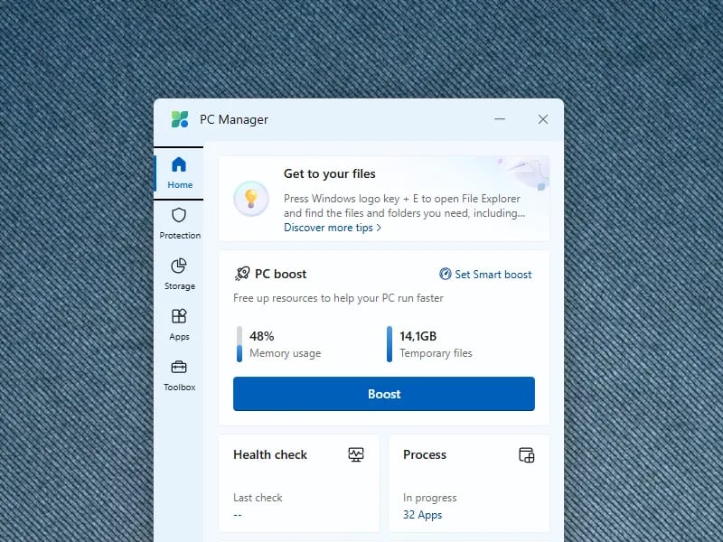 Dashboard Microsoft PC Manager menampilkan fitur PC Boost dan Health Check.