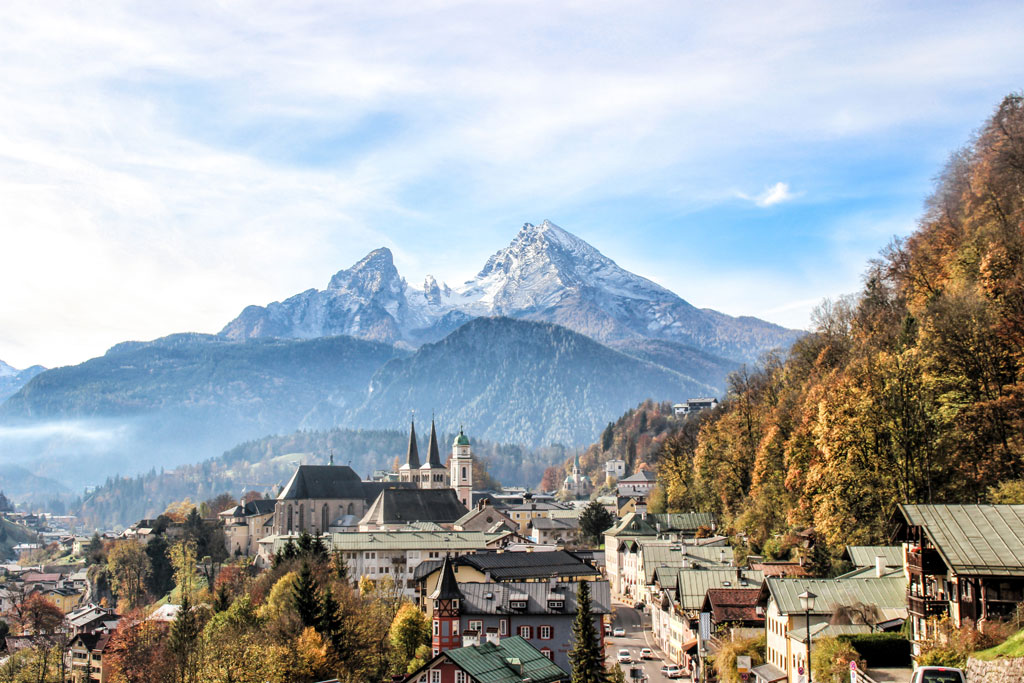 Watzmann in herfst met Berchtesgaden 