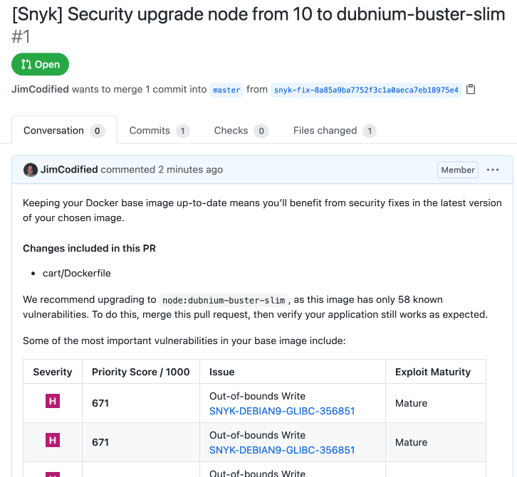 node:bookworm-slimへのアップグレードを推奨するGitHubのプルリクエスト。重大度の高い脆弱性を一覧にした表が表示されている。