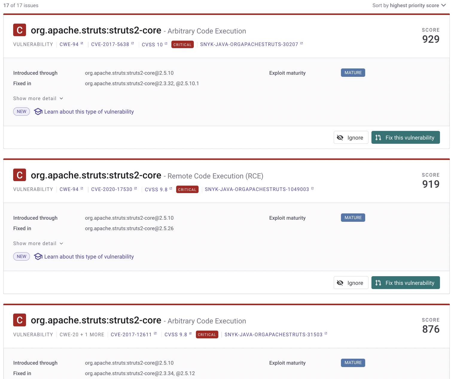 重大なApache Strutsの脆弱性を示すSnykのレポート。任意コード実行やリモートコード実行の問題と、それぞれの深刻度スコアが表示されています。